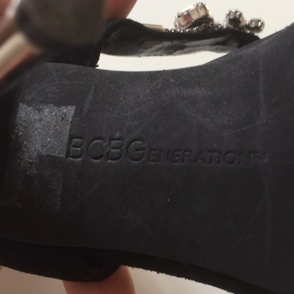 BCBG black heels - Picture 5 of 7